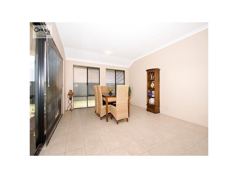 8 Arava Circle, Aveley WA 6069