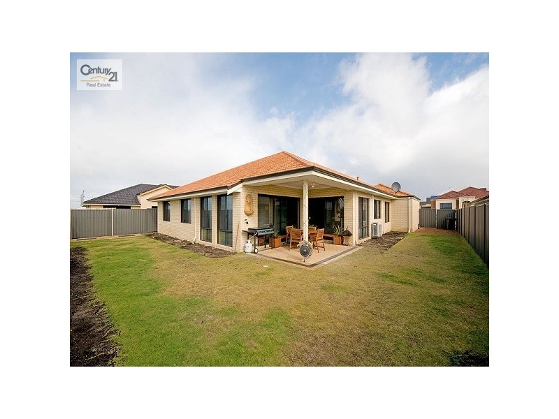 8 Arava Circle, Aveley WA 6069