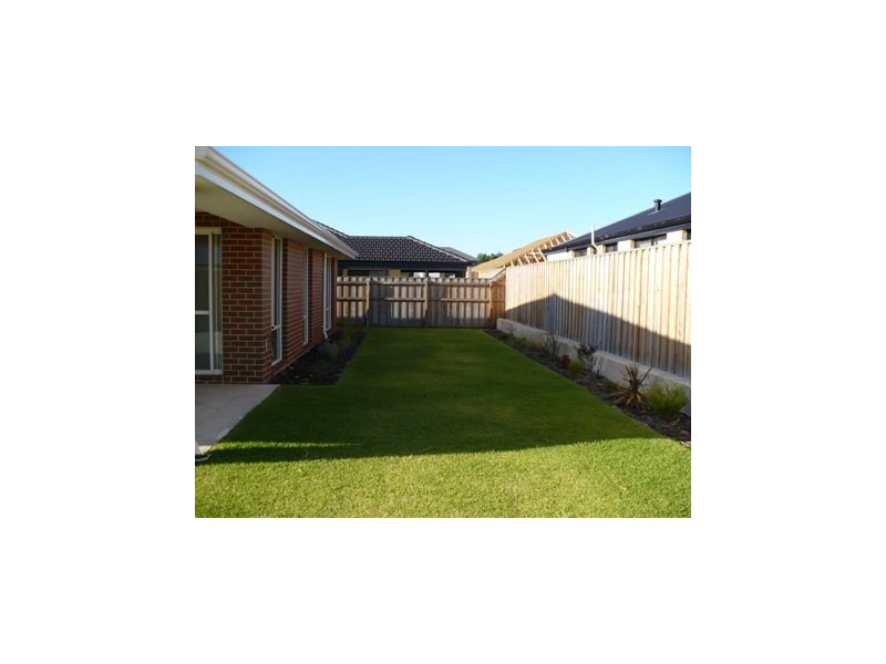 46 Simmonds Pass, Ellenbrook WA 6069