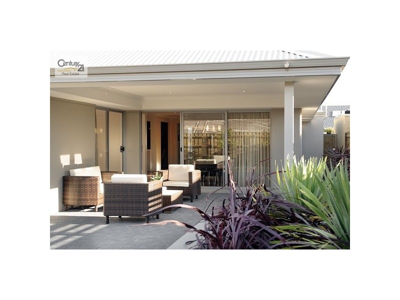 21 Brigalow Bend, Ellenbrook WA 6069