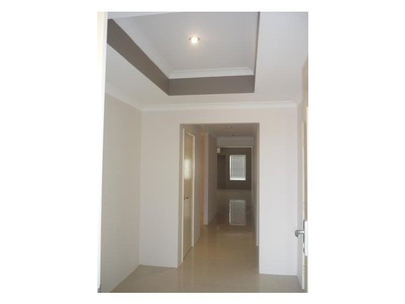 38 Evesham Drive, Ellenbrook WA 6069