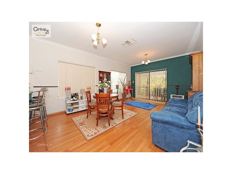 10 Rocklea Crescent, Ellenbrook WA 6069