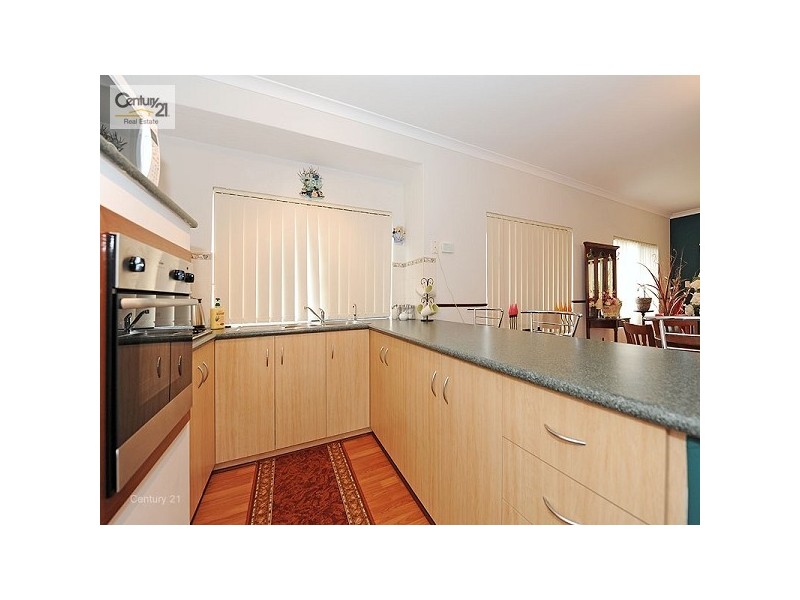 10 Rocklea Crescent, Ellenbrook WA 6069