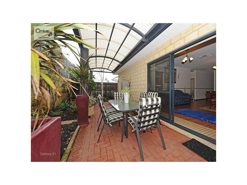 10 Rocklea Crescent, Ellenbrook WA 6069