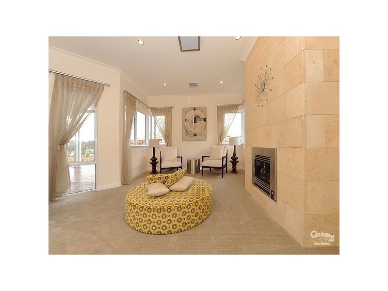 123 Farmaner Parkway, Ellenbrook WA 6069