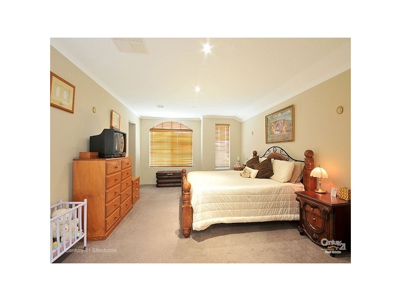 9 Kalinga Drive, Ellenbrook WA 6069