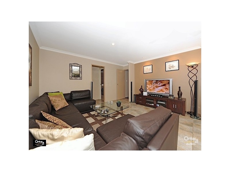 2 Pinea Turn, Ellenbrook WA 6069