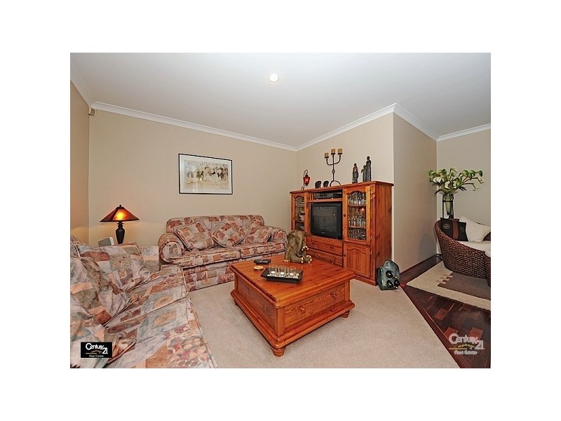 2 Pinea Turn, Ellenbrook WA 6069