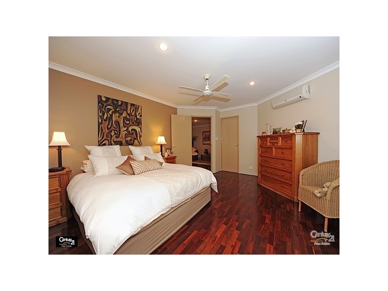 2 Pinea Turn, Ellenbrook WA 6069