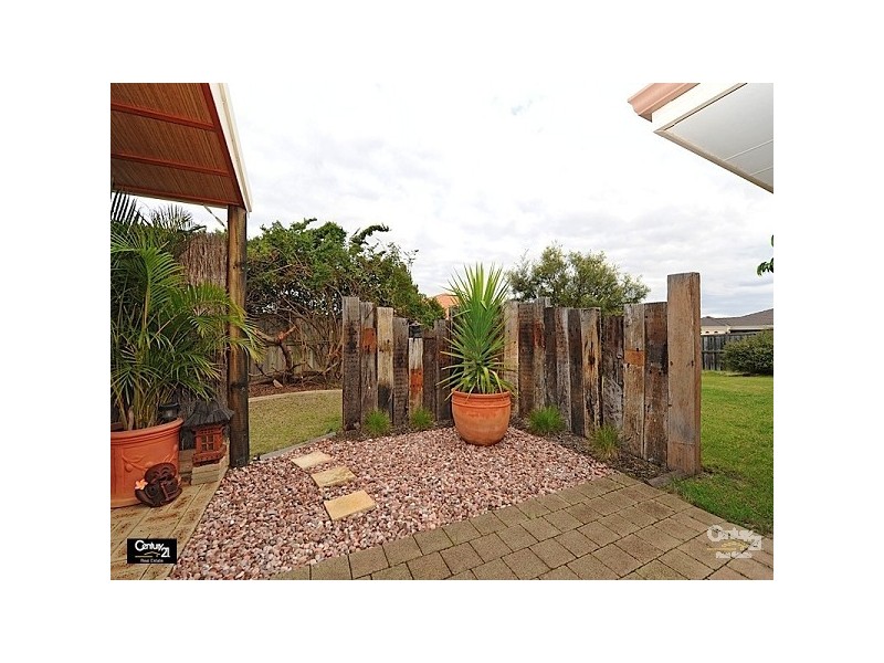 2 Pinea Turn, Ellenbrook WA 6069