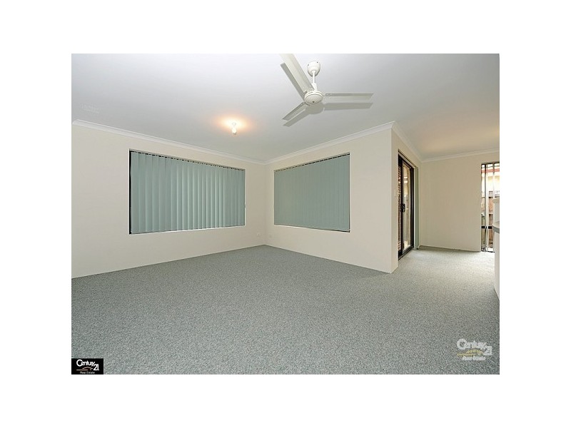 15 Larrawa Circle, Ellenbrook WA 6069