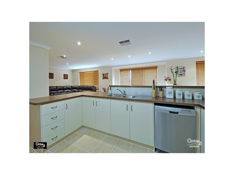 25 Addingham Drive, Ellenbrook WA 6069