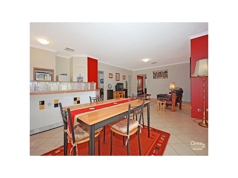 25 Santorini Turn, Ellenbrook WA 6069