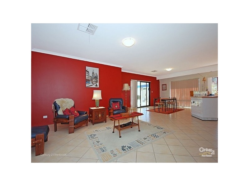 25 Santorini Turn, Ellenbrook WA 6069