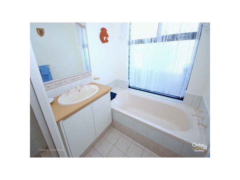 25 Santorini Turn, Ellenbrook WA 6069