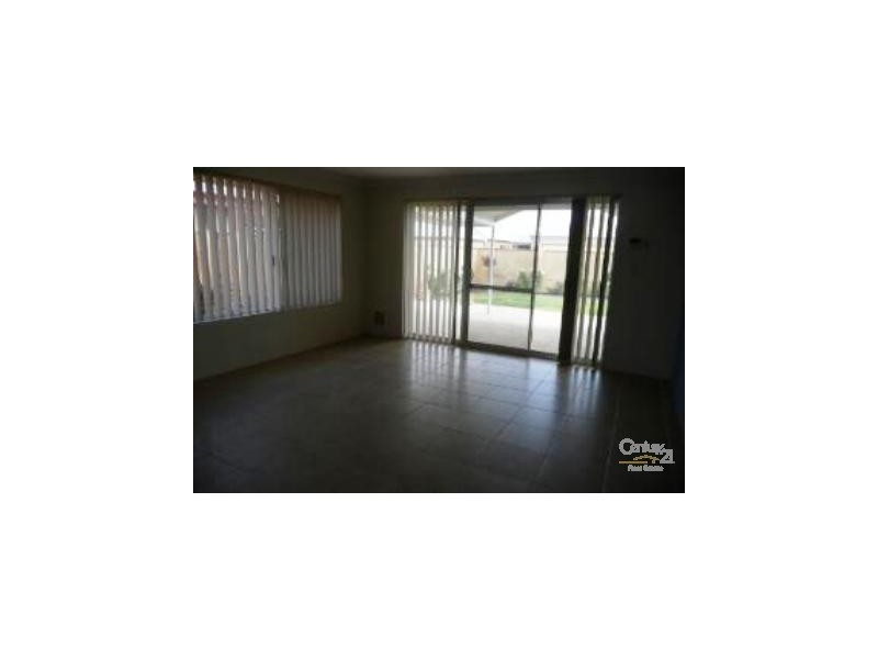 71 Coniston Drive, Ellenbrook WA 6069