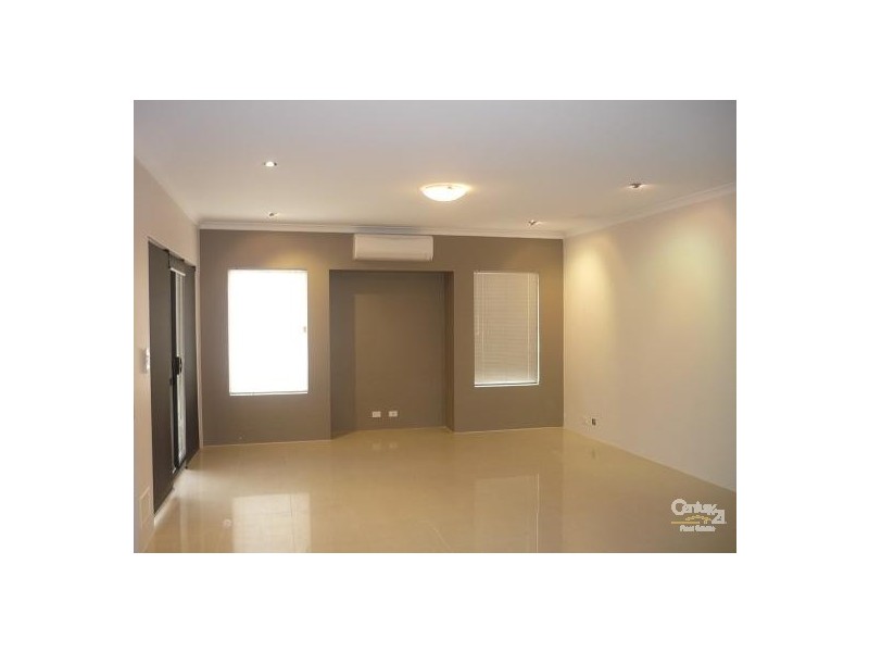 38 Evesham Drive, Ellenbrook WA 6069