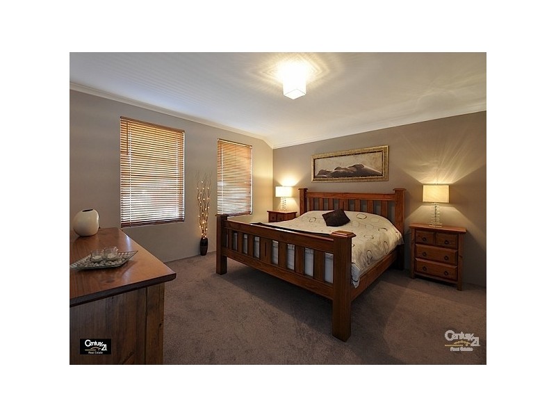 15 Blendon Avenue, Ellenbrook WA 6069