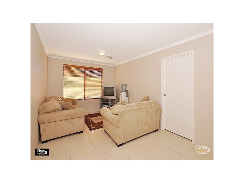 15 Blendon Avenue, Ellenbrook WA 6069