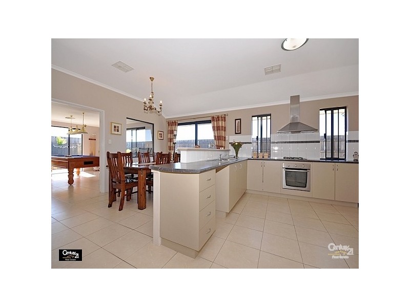 15 Blendon Avenue, Ellenbrook WA 6069