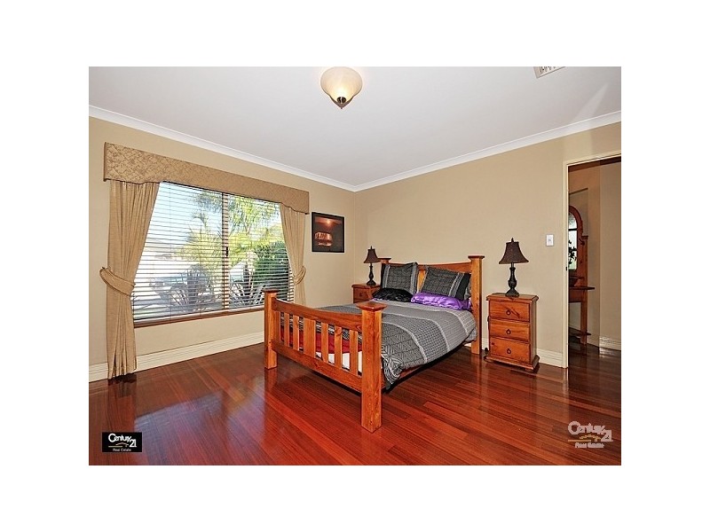 1 Brentwood Way, The Vines WA 6069