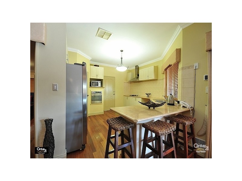 1 Brentwood Way, The Vines WA 6069