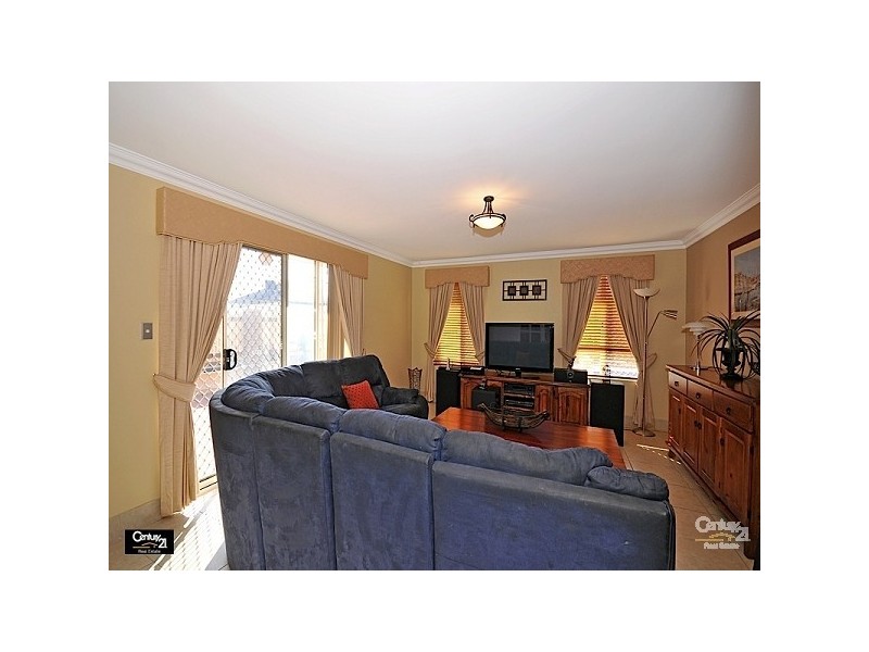 1 Brentwood Way, The Vines WA 6069