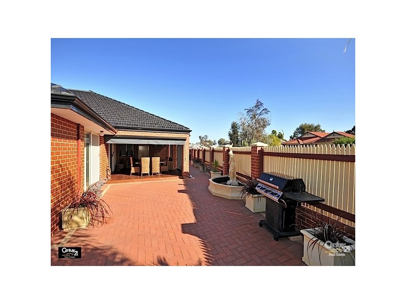 1 Brentwood Way, The Vines WA 6069