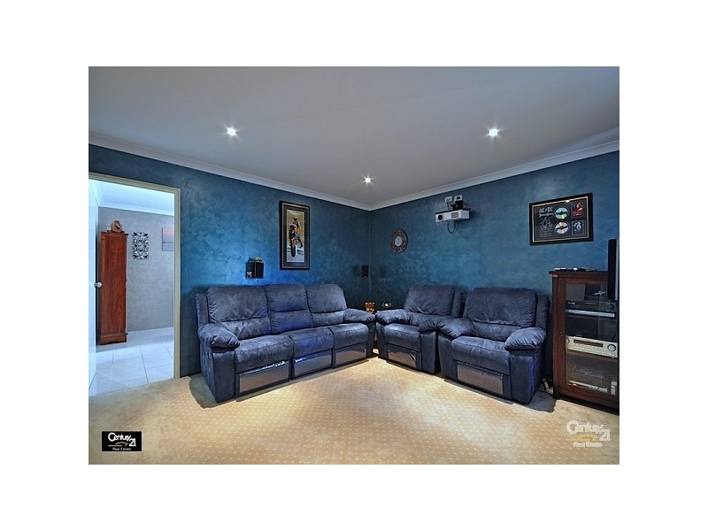 21 Lissadell Tce, Ellenbrook WA 6069