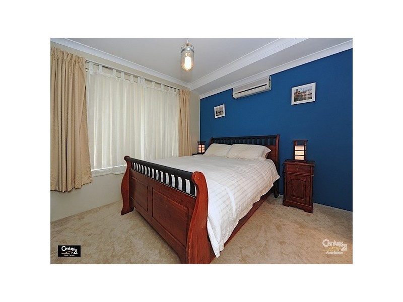 21 Lissadell Tce, Ellenbrook WA 6069