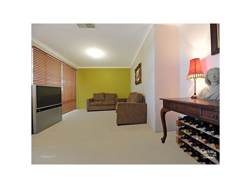 92 Pinegrove Drive, Ellenbrook WA 6069