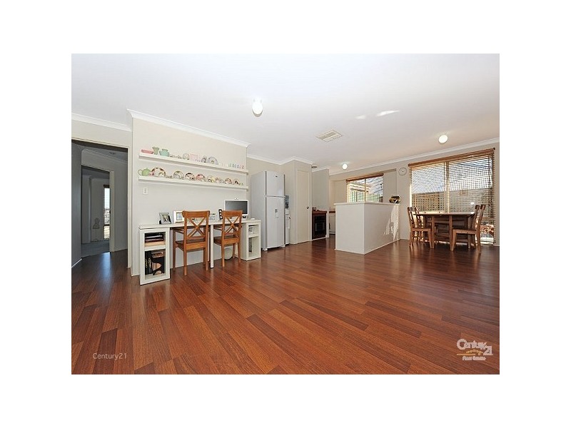 92 Pinegrove Drive, Ellenbrook WA 6069