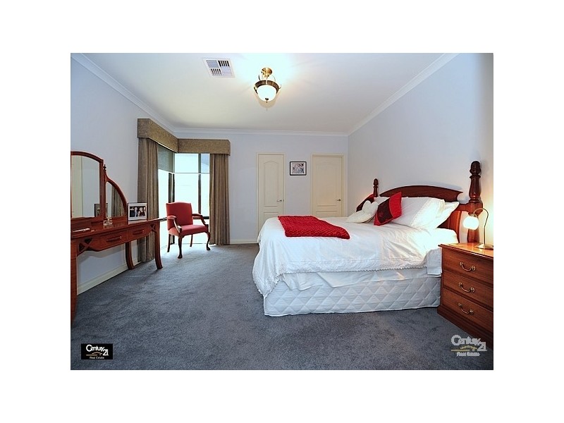 28 Roxburghe Drive, The Vines WA 6069