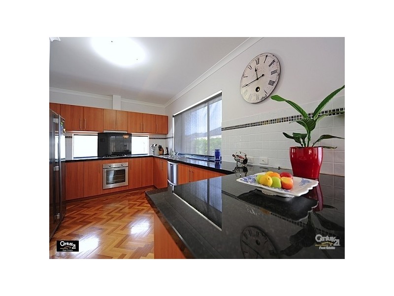 28 Roxburghe Drive, The Vines WA 6069