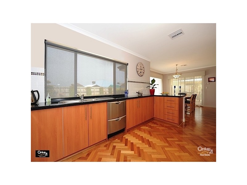 28 Roxburghe Drive, The Vines WA 6069