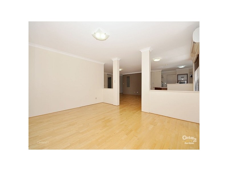 10 Birkett Circle, Ellenbrook WA 6069