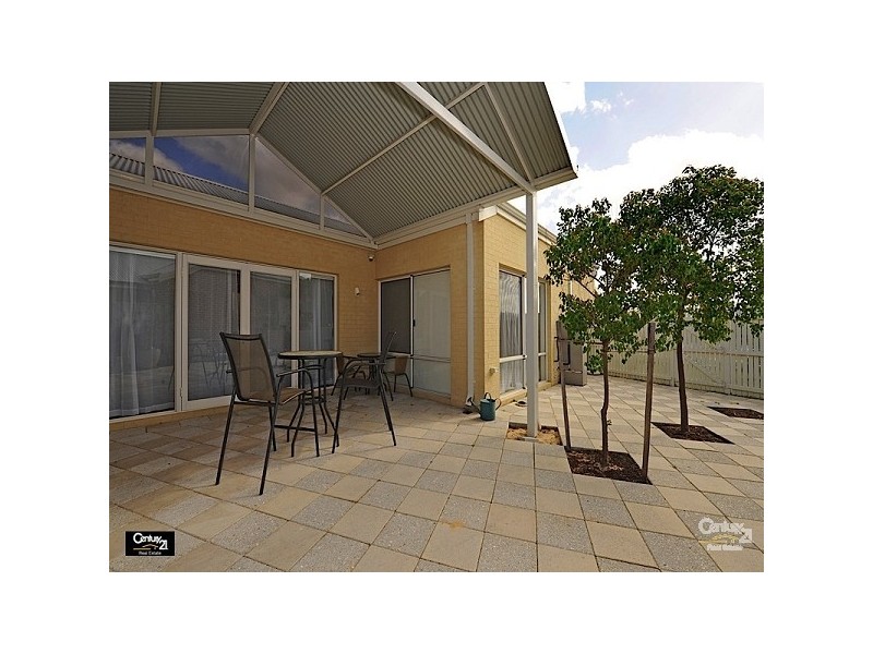 4 Arrowsmith Ave, Ellenbrook WA 6069