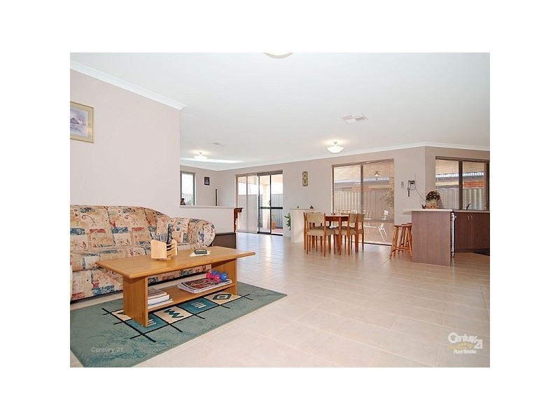 75 Edgecombe Pass, Aveley WA 6069