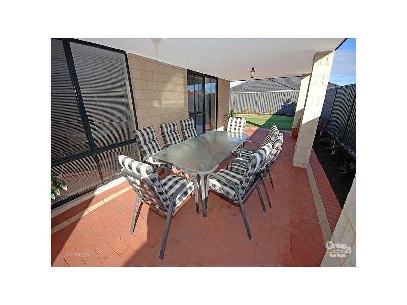 75 Edgecombe Pass, Aveley WA 6069
