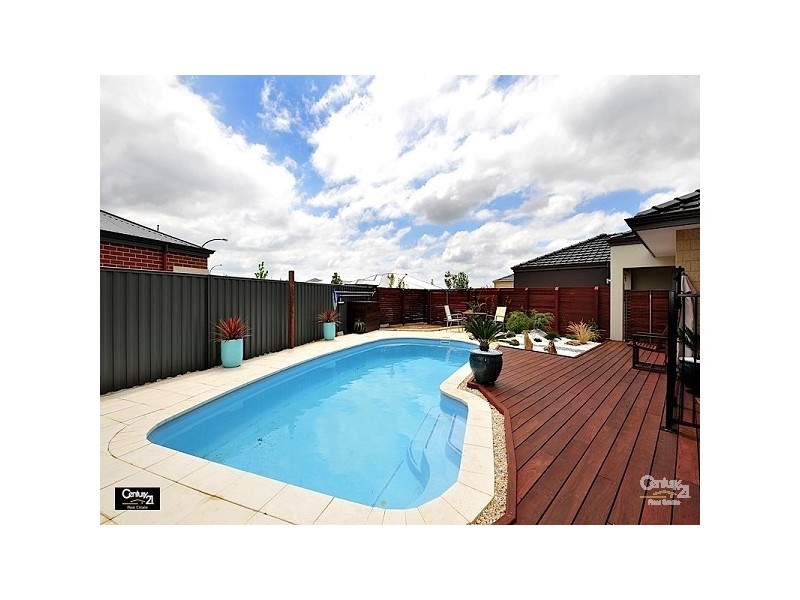 9 Whitehart Entrance, Aveley WA 6069