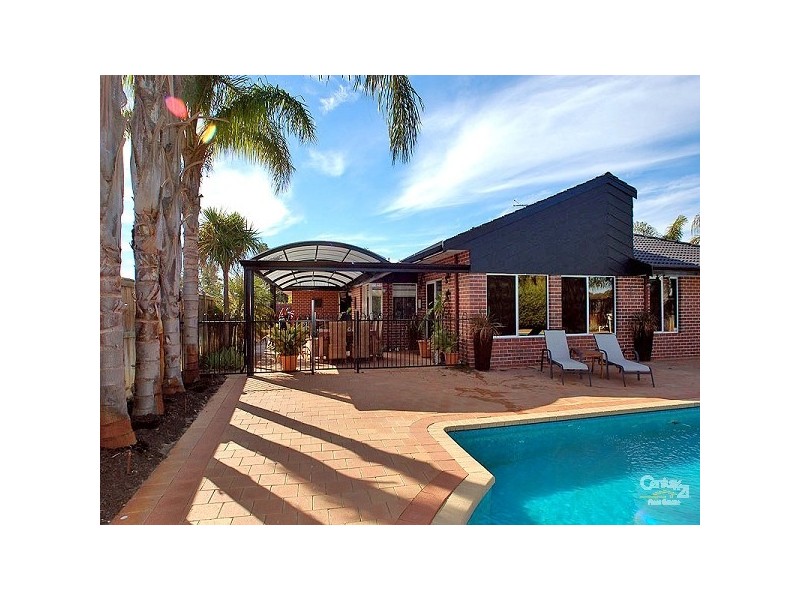 6 Ailsa Way, The Vines WA 6069