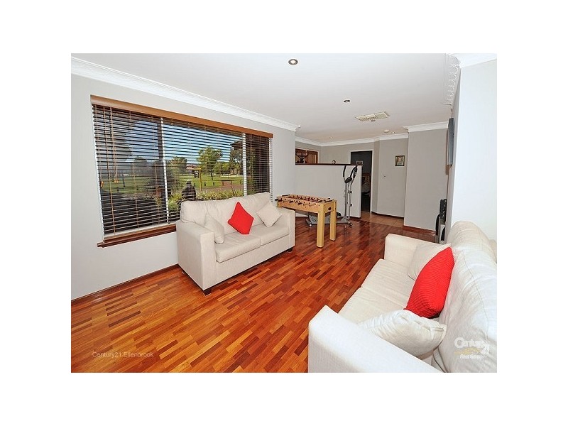 6 Ailsa Way, The Vines WA 6069