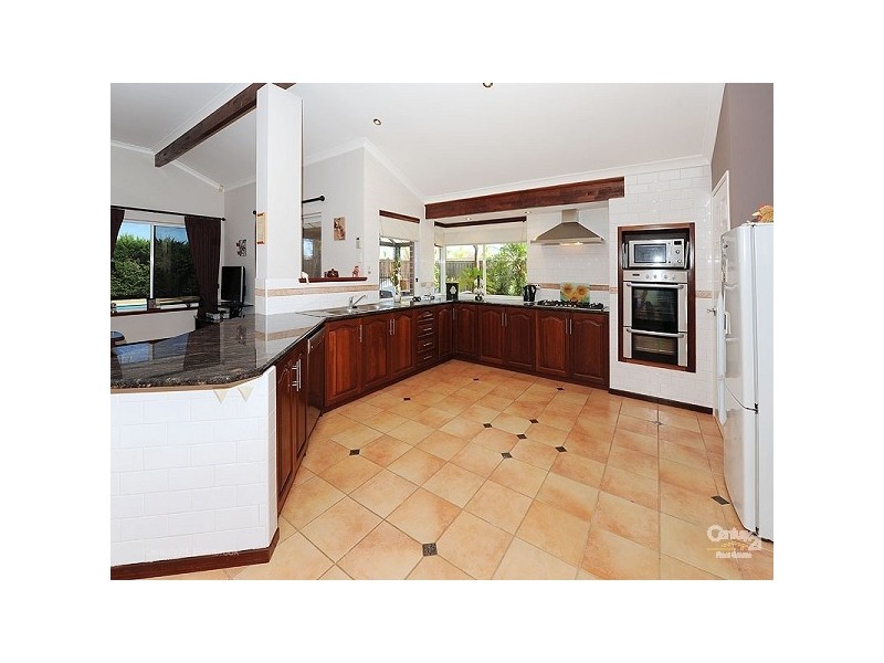 6 Ailsa Way, The Vines WA 6069