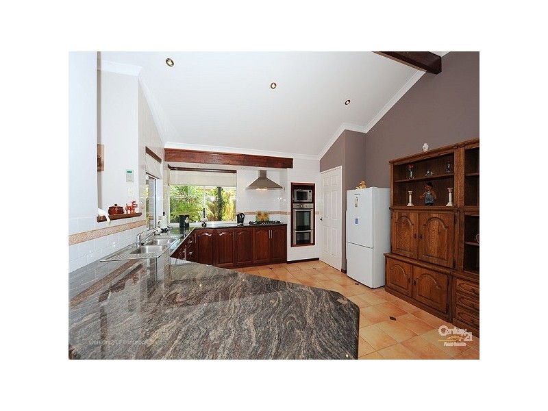 6 Ailsa Way, The Vines WA 6069