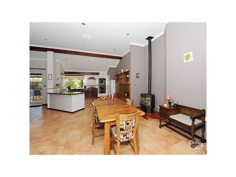 6 Ailsa Way, The Vines WA 6069