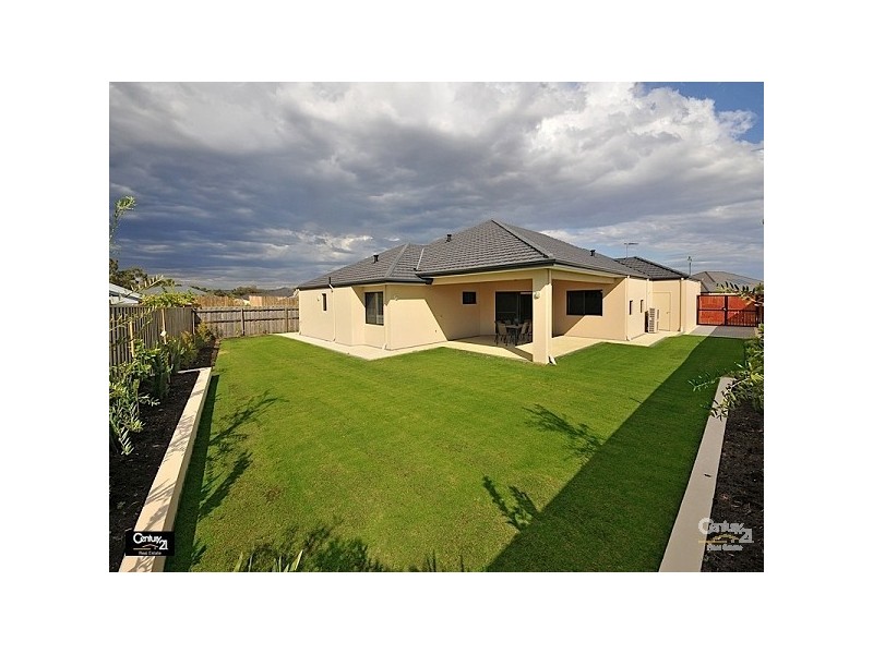 5 Chalgrave Crescent, The Vines WA 6069