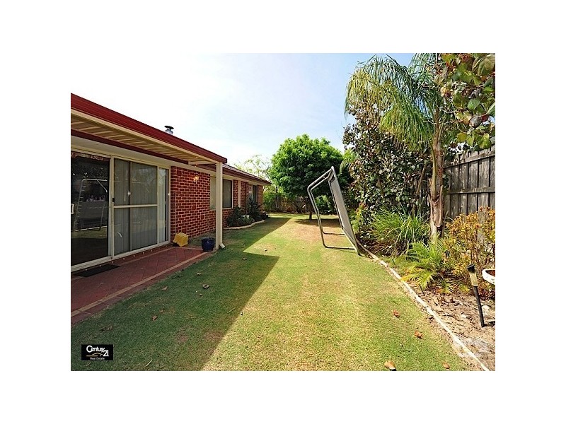 98 Sandown Circle, Henley Brook WA 6055