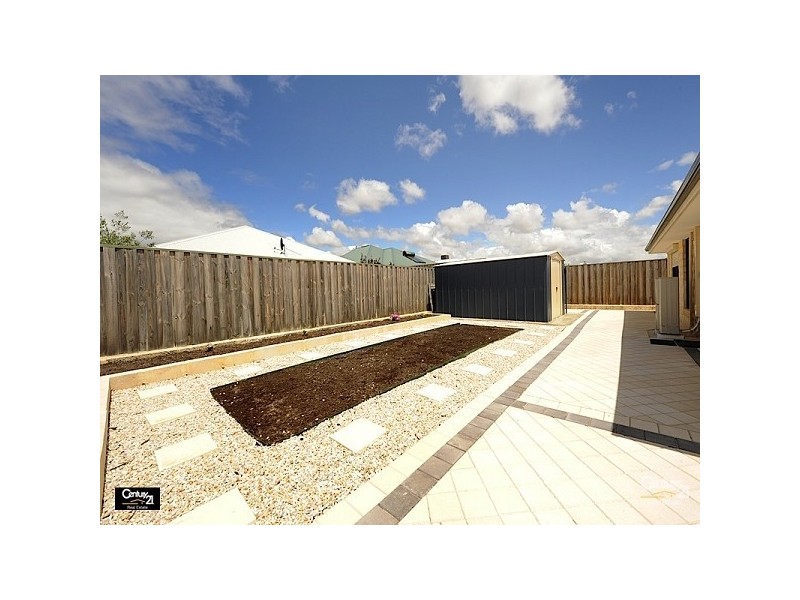 44 Coniston Drive, Ellenbrook WA 6069