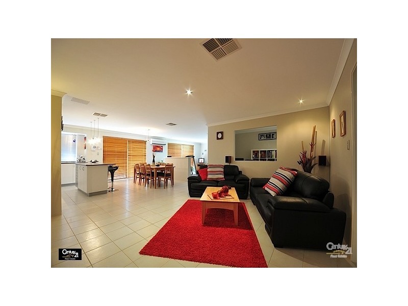 16 Turkich Parade, Aveley WA 6069
