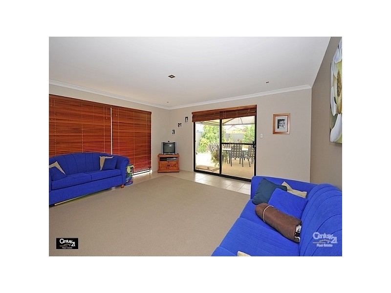 16 Turkich Parade, Aveley WA 6069